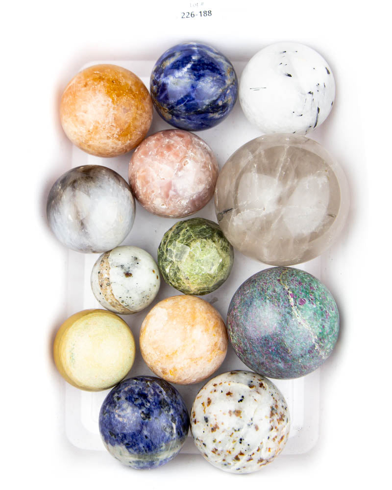 Assorted Spheres - 13 pcs (#226188)