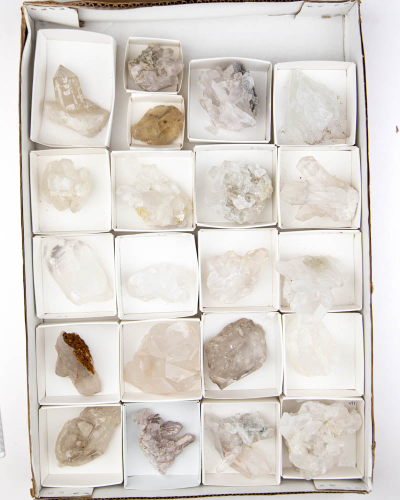 Quartz Specimens - 21 pcs / 3.42 lb (#226190)